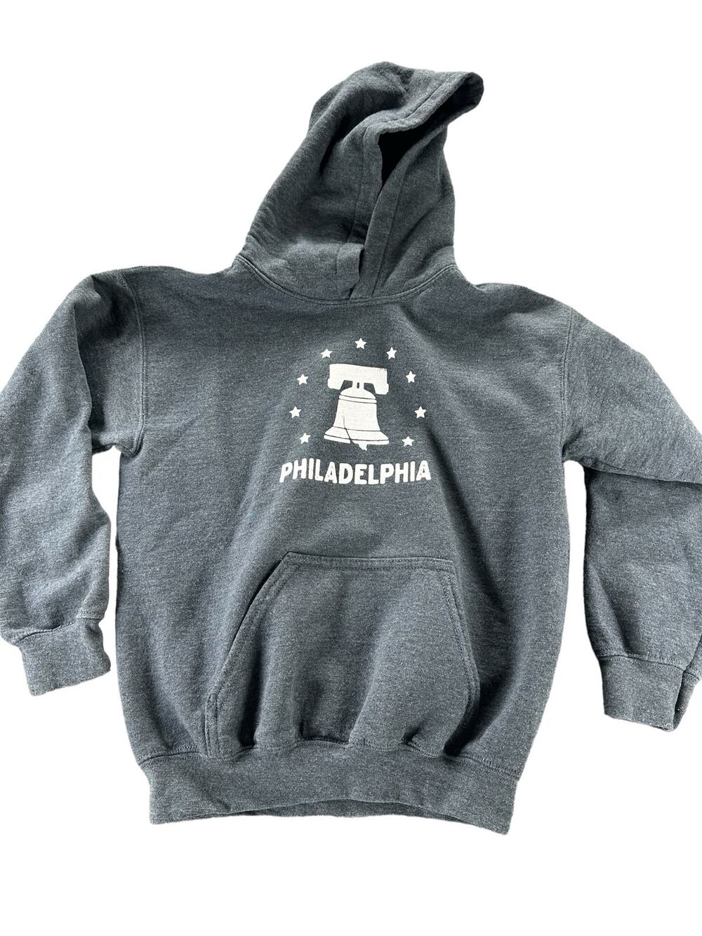 Gildan Gray Graphic Philadelphia The Liberty Bell Pullover Hoodie Youth Medium